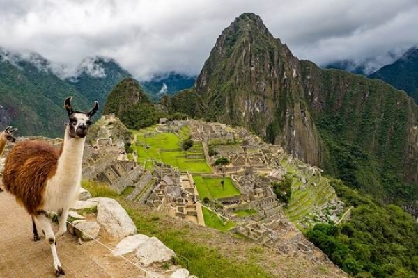 Peru-Bolívia Óriáskörút ***