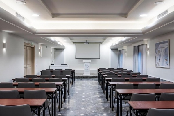 Santorini Palace Hotel ****