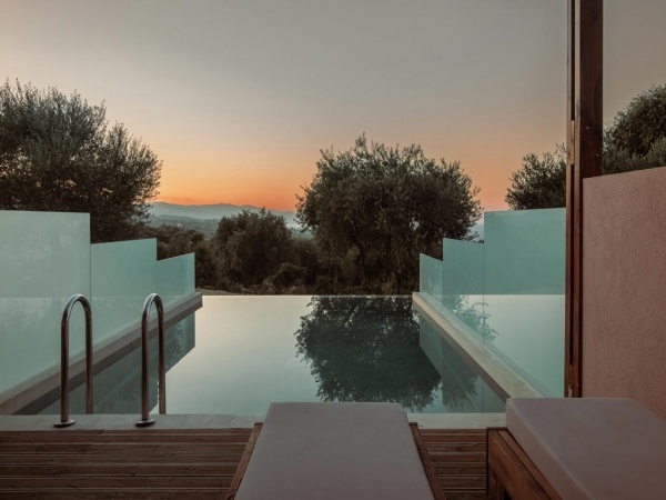Elegance Luxury Executive Suites *****