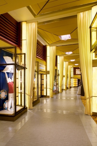 AZ AUSZTRÁL BOR NYOMÁBAN, Celebrity Solstice