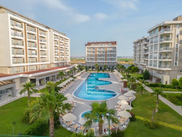 Greenwood Suites Resort *****