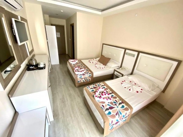 Acar Hotel ****