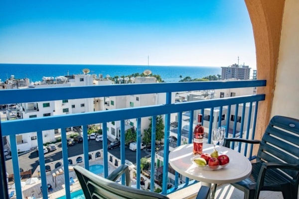 Navarria Blue Hotel ***