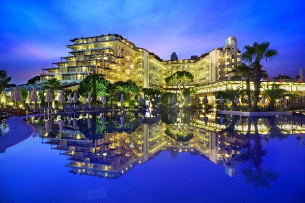Bellis Deluxe Hotel *****
