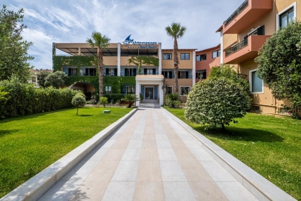 Mediterranean Beach Resort *****