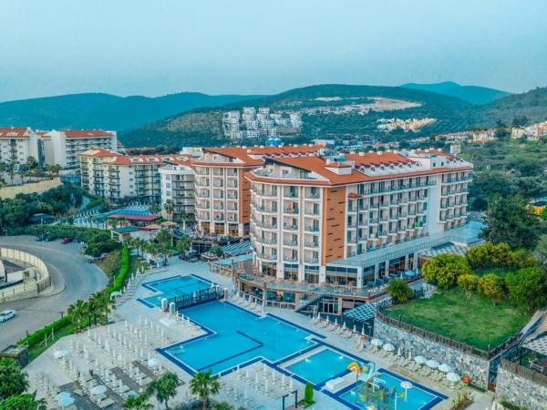 Ramada Resort Kusadasi & Golf *****