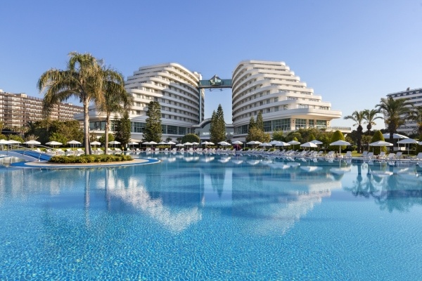 Miracle Resort*****-UAI, repülővel