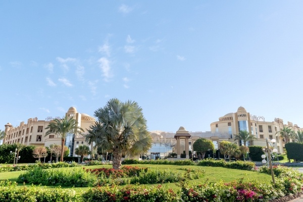 SERENITY ALPHA BEACH *****
