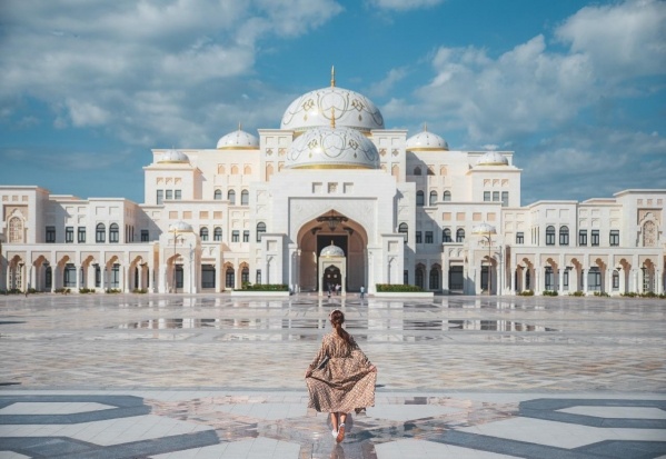 ARÁBIA TITKAI - OMÁN ÉS AZ ARAB EMÍRSÉGEK ****