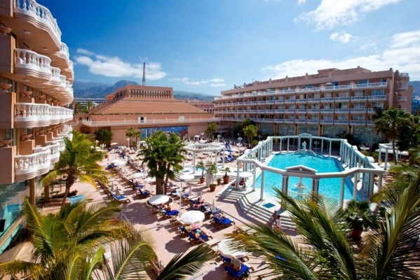 CLEOPATRA PALACE ****