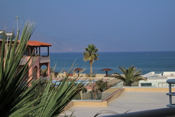 YASSOU KRITI (EX. KAVROS BEACH) *** Kavros Chania repülővel