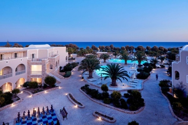 Santo MiraMare Resort Hotel ****