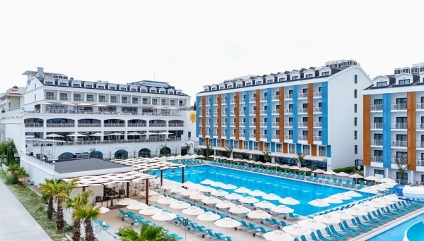 Arcanus Hotels Trendline Side *****