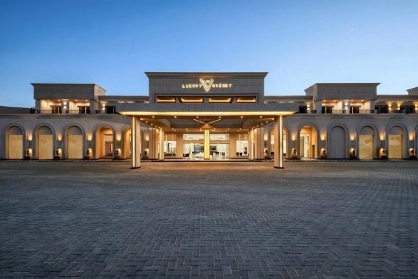The V Luxury Resort *****