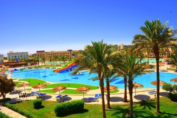 Royal Lagoons Aqua Park Resort&Spa *****
