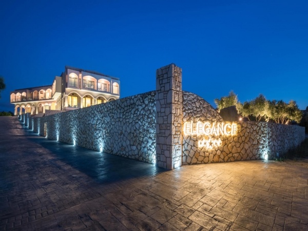 Elegance Luxury Executive Suites *****