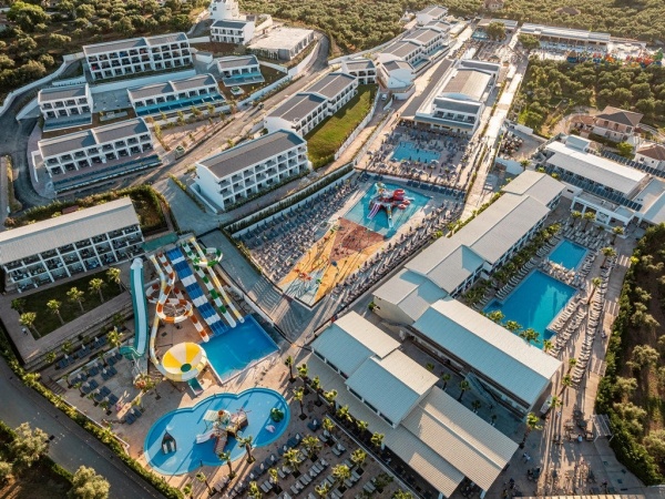 CARETTA PARADISE RESORT & WATERPARK ****