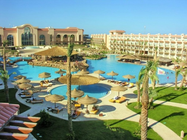 Pyramisa Beach Resort Sahl Hasheesh *****