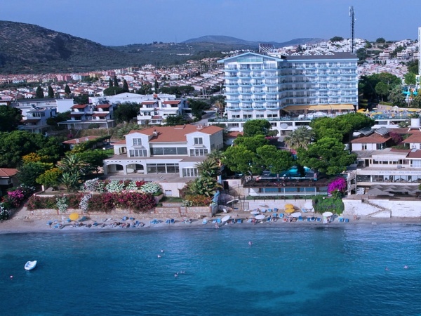 Arora Hotel ****