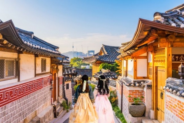 Neonfények és ősi szentélyek: Dél-Korea és Tajvan -- csoportos utazás 2027.04.17-29.