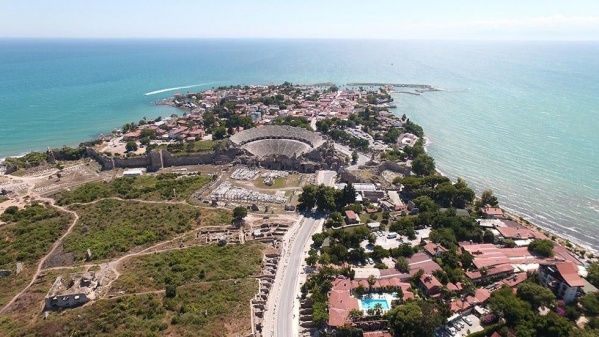 Leda Beach Hotel ***