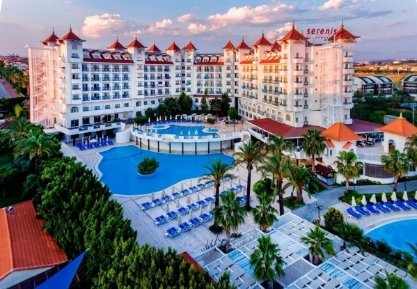 Serenis Hotel *****