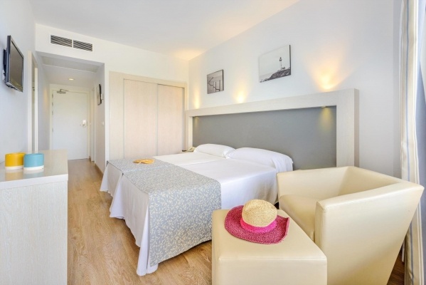 VIBRA BEVERLY PLAYA ****