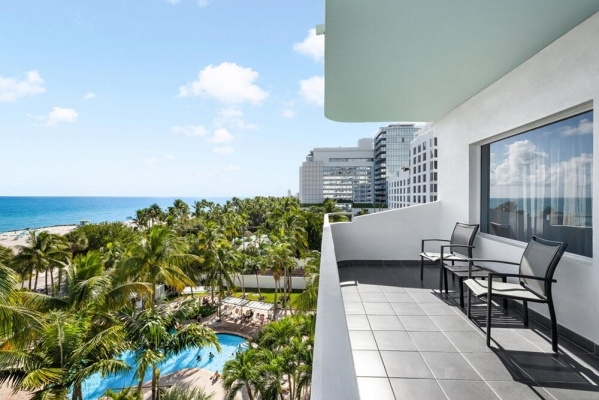 Hotel Riu Plaza Miami Beach ****